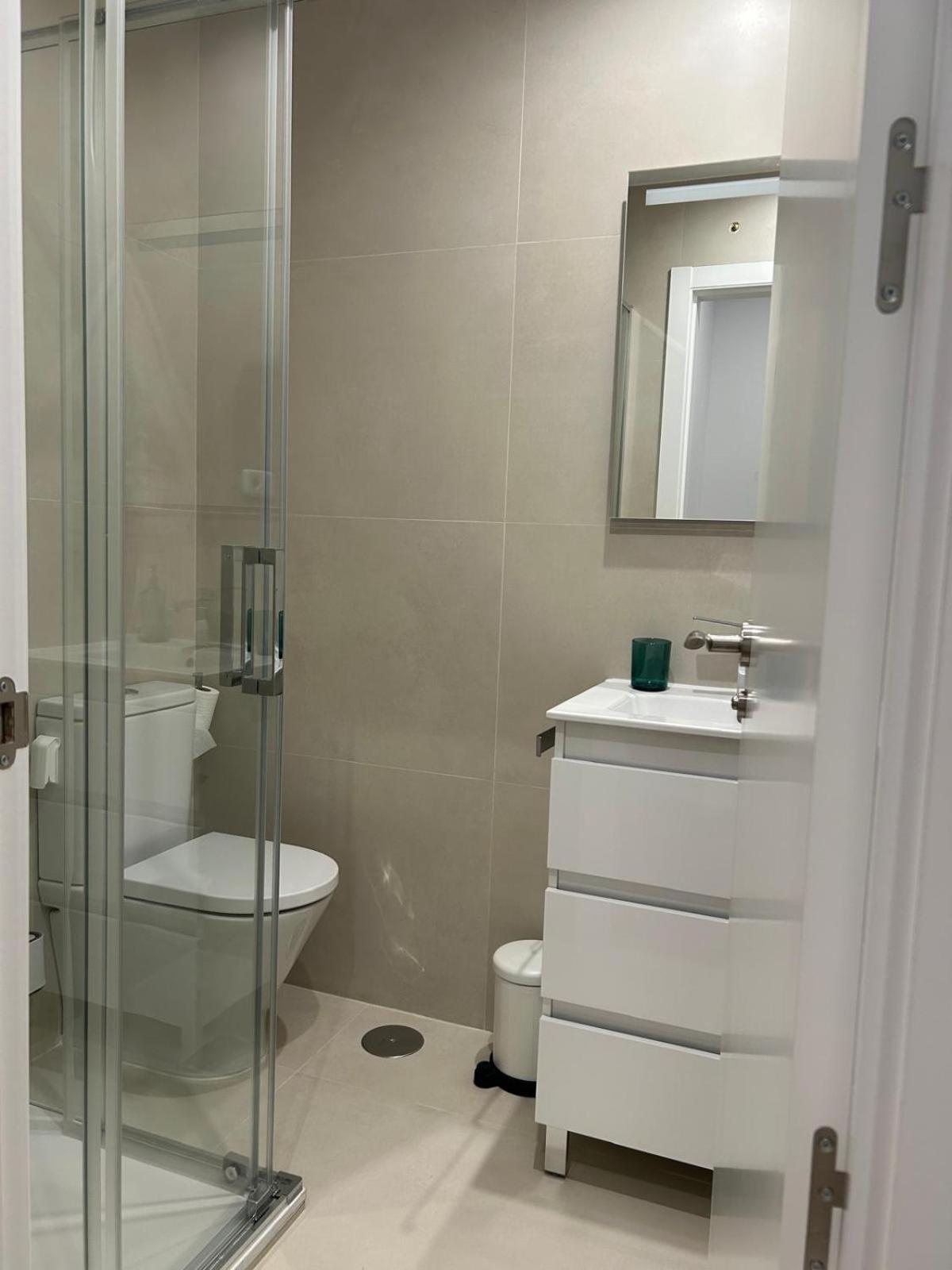 Apartamentos Gravina Madrid Exterior photo